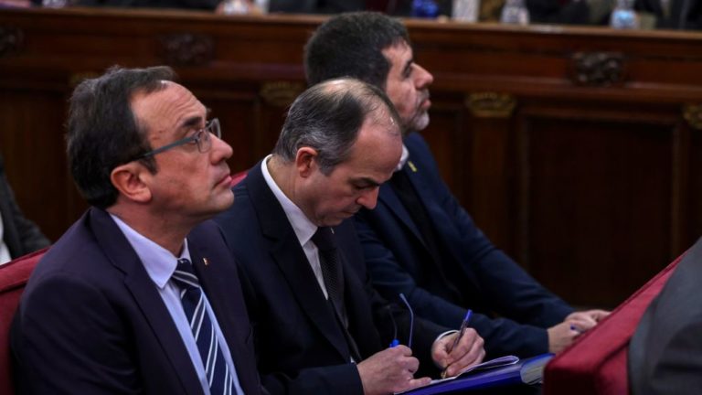 Turull, Rull, Forn y Sànchez se comprometen a «apartarse» para facilitar una candidatura unitaria con ERC