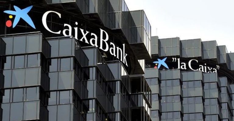 CaixaBank asumirá un coste de 890 millones de euros por el ERE, ahorrándose 190 anuales