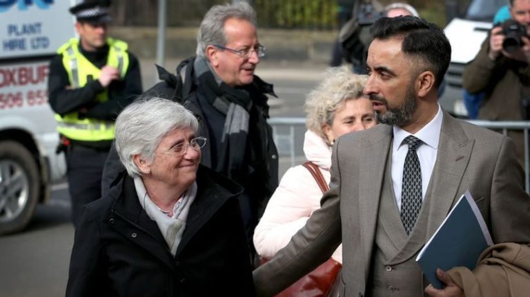 Sorpresa Judicial: La exiliada política Clara Ponsatí pide que Pedro Sánchez y Rajoy declaren ante Escocia por su entrega