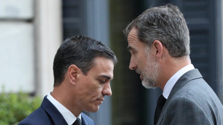 ¡Brutal! Médicos españoles explotan contra Pedro Sánchez y Felipe de Borbón