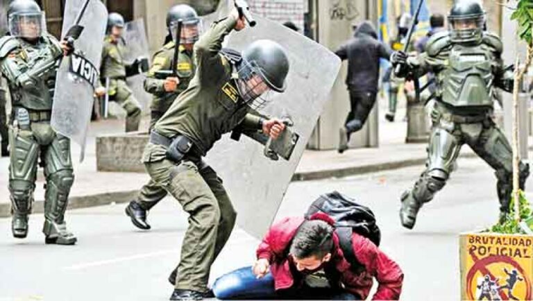 Repudiamos la violencia policial en Colombia