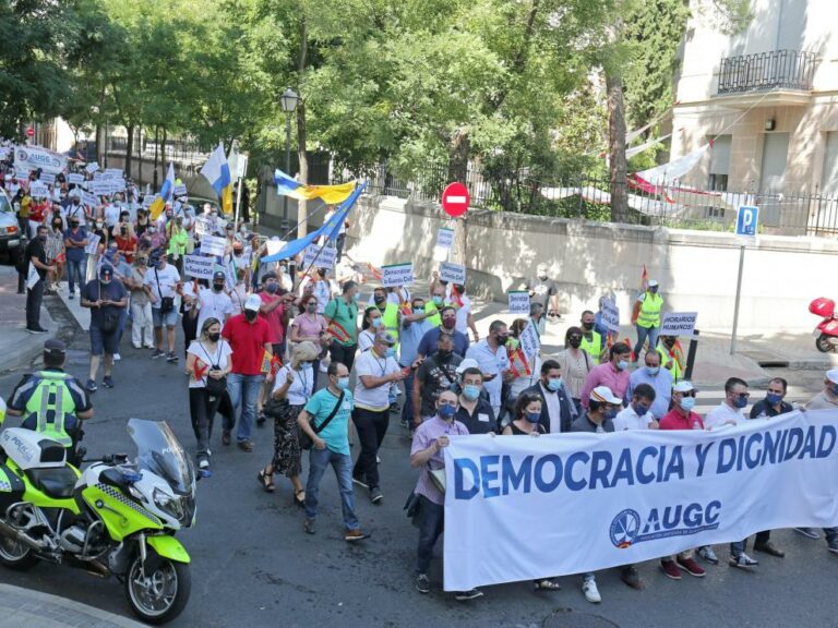 A Sánchez se le revelan Policías y Guardias Civiles que se manifestarán: «Nos discriminan y faltan el respeto»