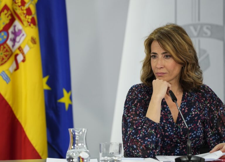 El Senado reprueba a la ministra de Transportes Raquel Sánchez por la gestión de Cercanías