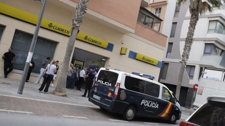 El PP y el PSOE salpicados en operaciones policiales por la compra de votos en Melilla y Mojácar