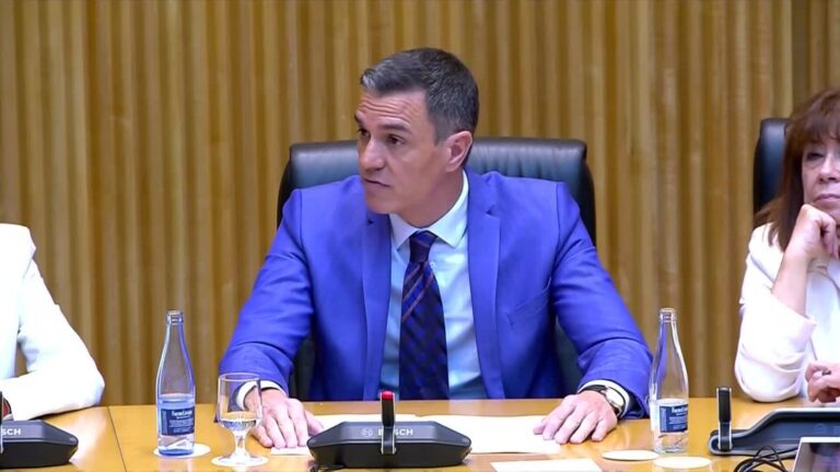 Vídeo | Sánchez intenta blanquear su adelanto electoral